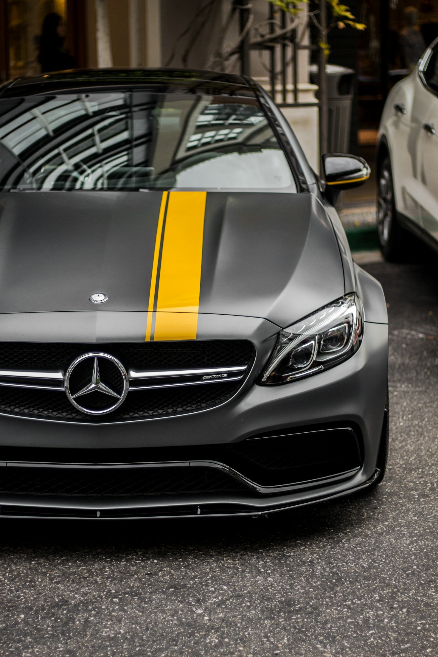 Top Tips for Choosing Your First Car